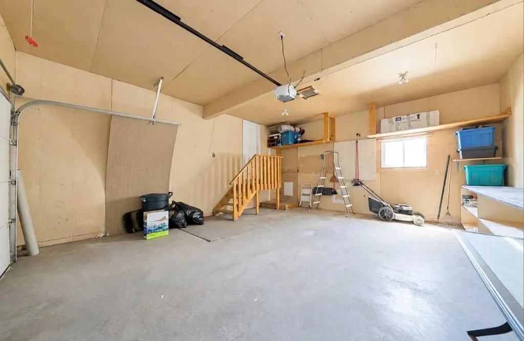 265 Sprague Way SE Medicine Hat AB T1B 2L9