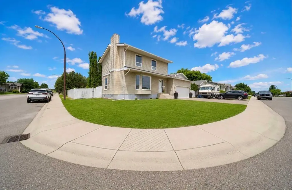 265 Sprague Way SE Medicine Hat AB T1B 2L9