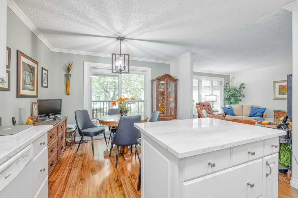 10001 Brookpark Boulevard SW Calgary AB T2W 3E3