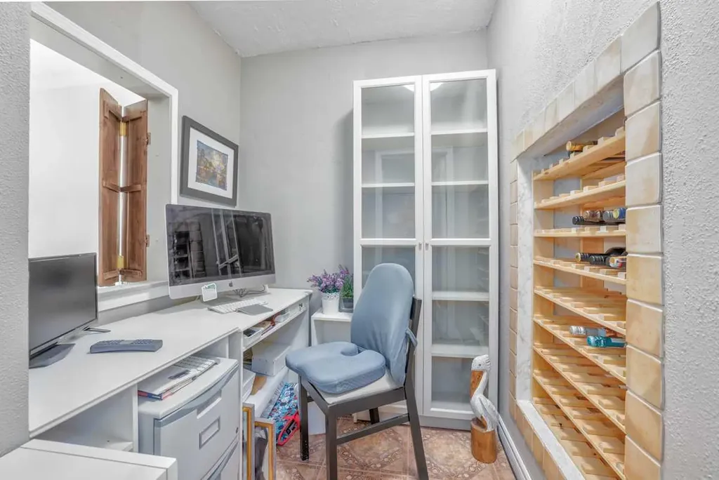 10001 Brookpark Boulevard SW Calgary AB T2W 3E3