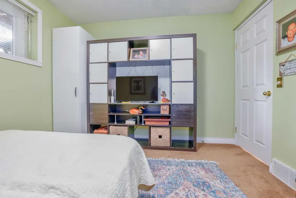 10001 Brookpark Boulevard SW Calgary AB T2W 3E3