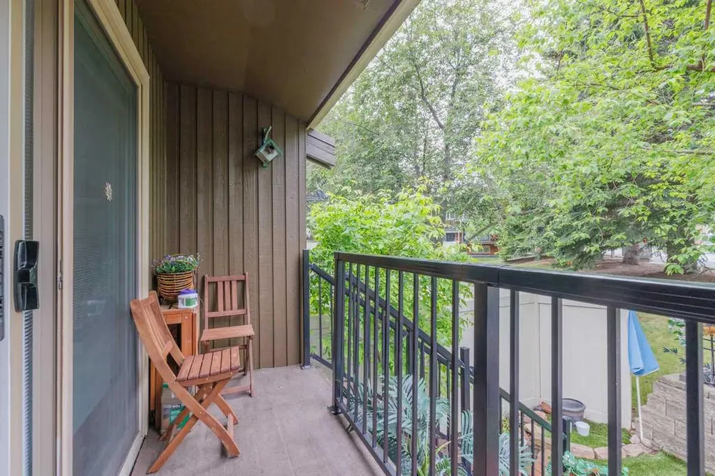 10001 Brookpark Boulevard SW Calgary AB T2W 3E3