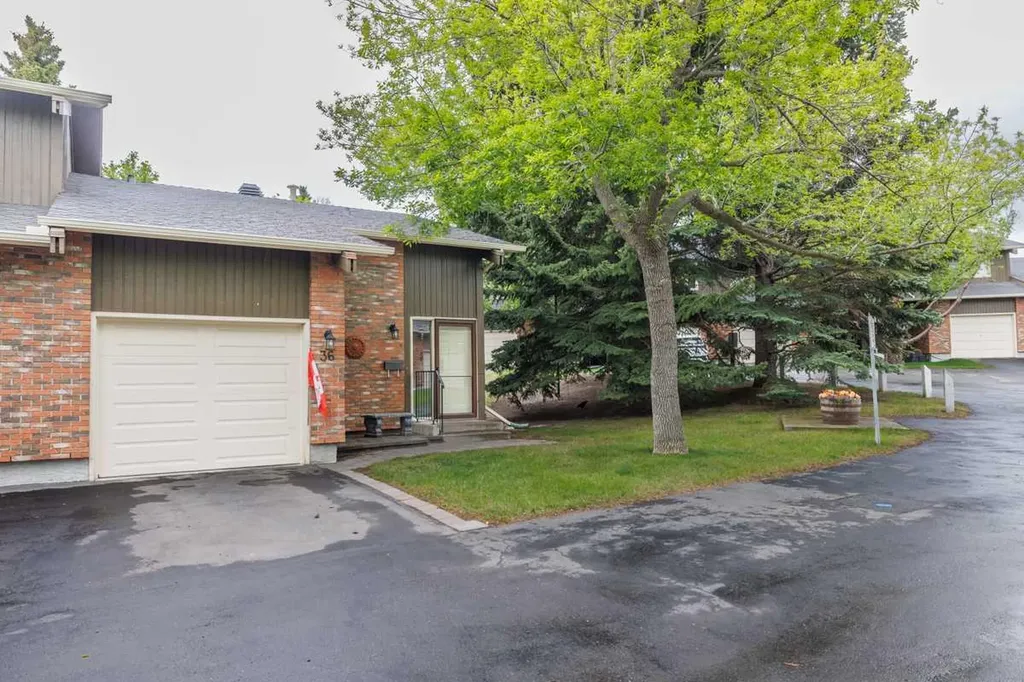 10001 Brookpark Boulevard SW Calgary AB T2W 3E3