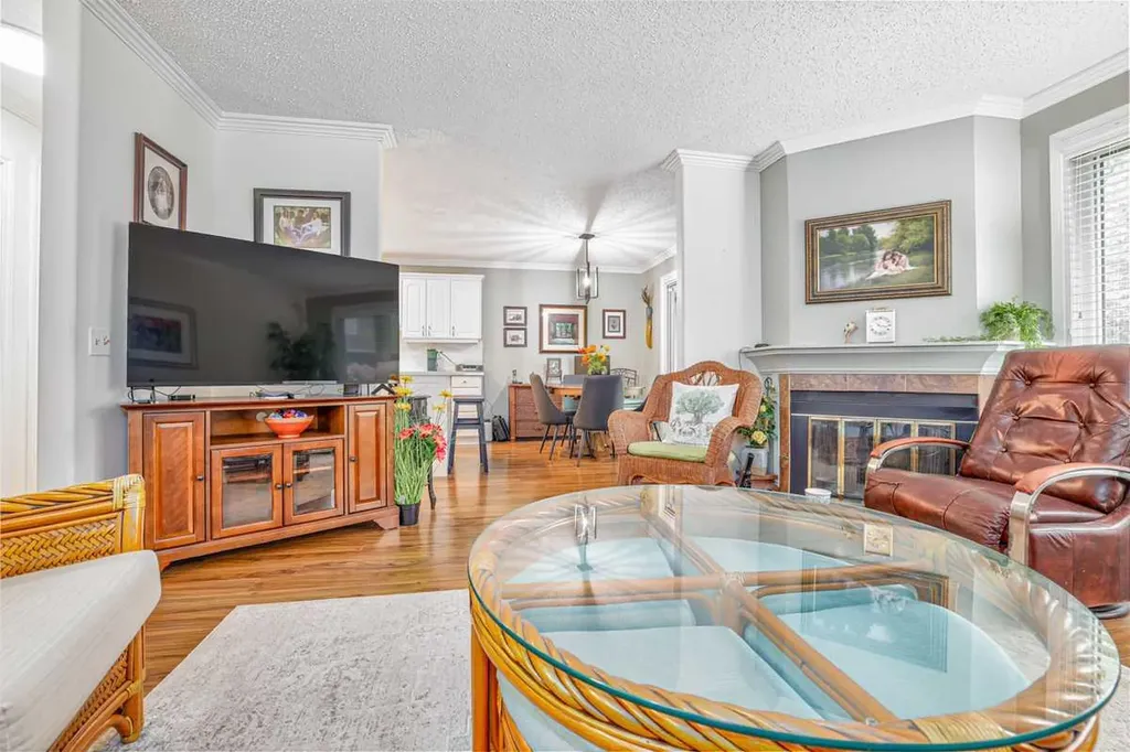 10001 Brookpark Boulevard SW Calgary AB T2W 3E3