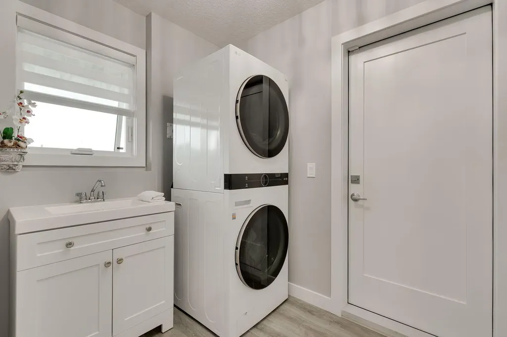 185 Riverwood Crescent Diamond Valley AB T0L 0H0