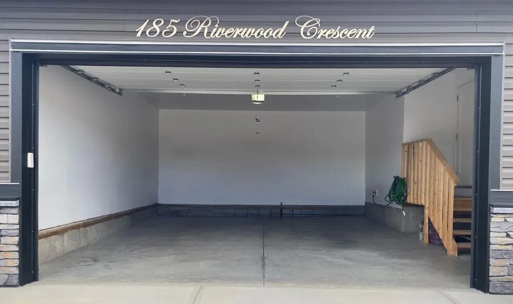 185 Riverwood Crescent Diamond Valley AB T0L 0H0