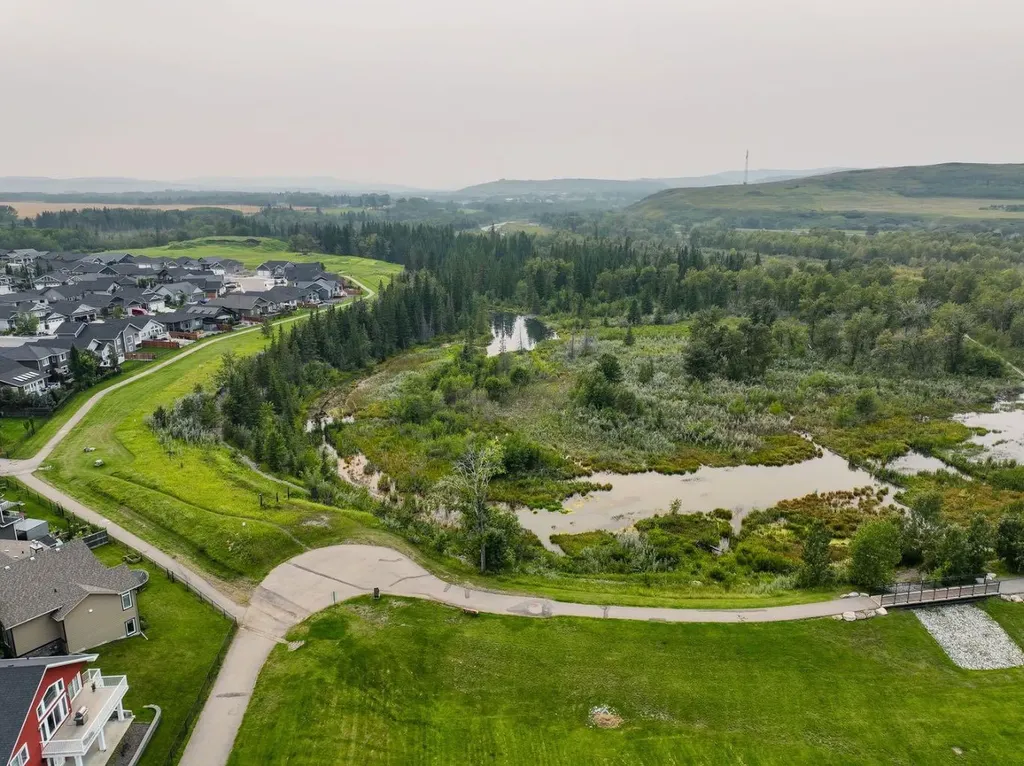 185 Riverwood Crescent Diamond Valley AB T0L 0H0
