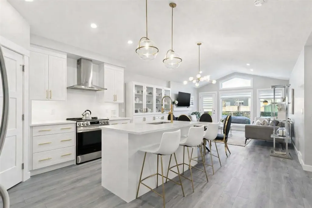 185 Riverwood Crescent Diamond Valley AB T0L 0H0