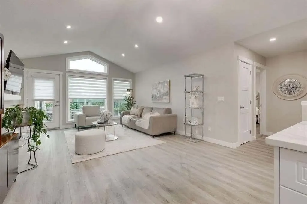 185 Riverwood Crescent Diamond Valley AB T0L 0H0