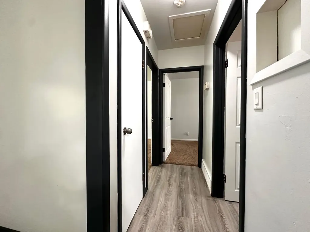 5217 53a Avenue Camrose AB T4V0Y7