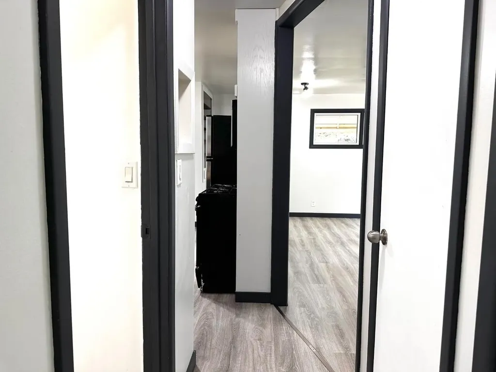 5217 53a Avenue Camrose AB T4V0Y7