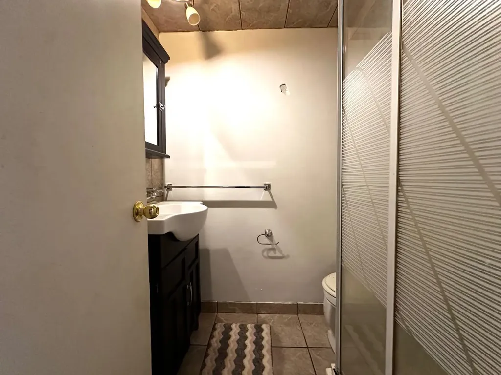 5217 53a Avenue Camrose AB T4V0Y7