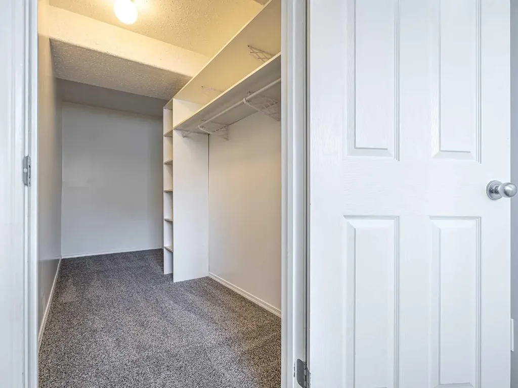 1901 52 Avenue Lloydminster AB T9V 3K7