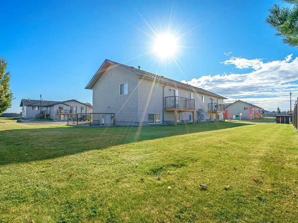1901 52 Avenue Lloydminster AB T9V 3K7