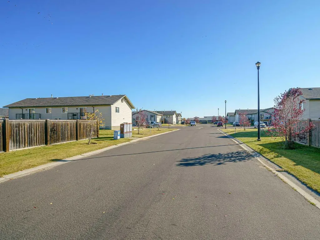1901 52 Avenue Lloydminster AB T9V 3K7