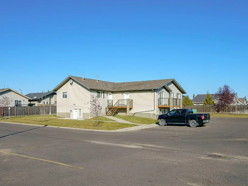 1901 52 Avenue Lloydminster AB T9V 3K7