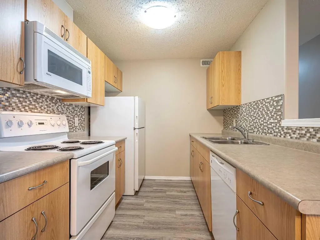 1901 52 Avenue Lloydminster AB T9V 3K7