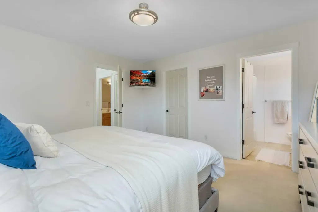 33 Walker Boulevard Red Deer AB T4L 7E4