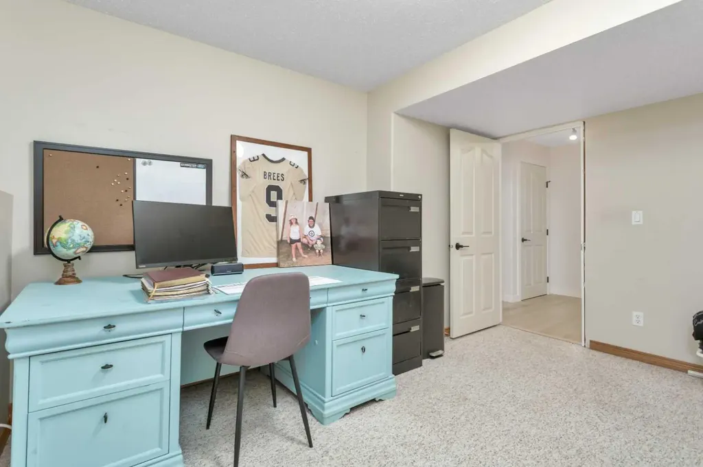 33 Walker Boulevard Red Deer AB T4L 7E4