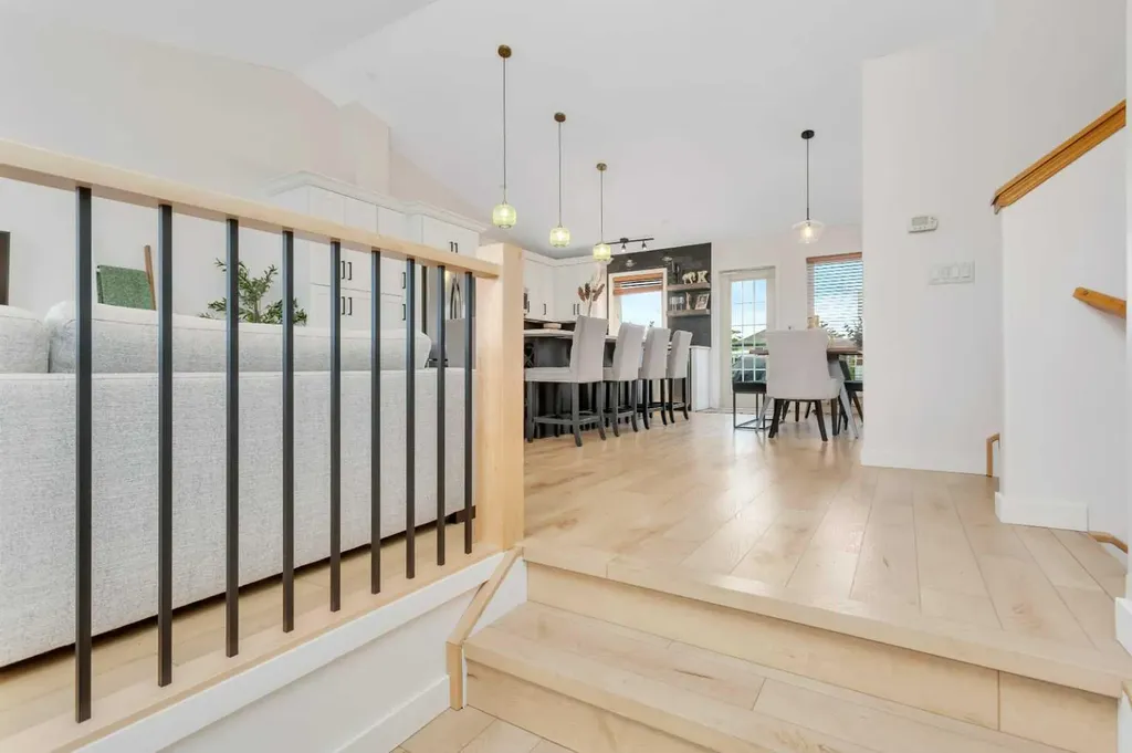 33 Walker Boulevard Red Deer AB T4L 7E4