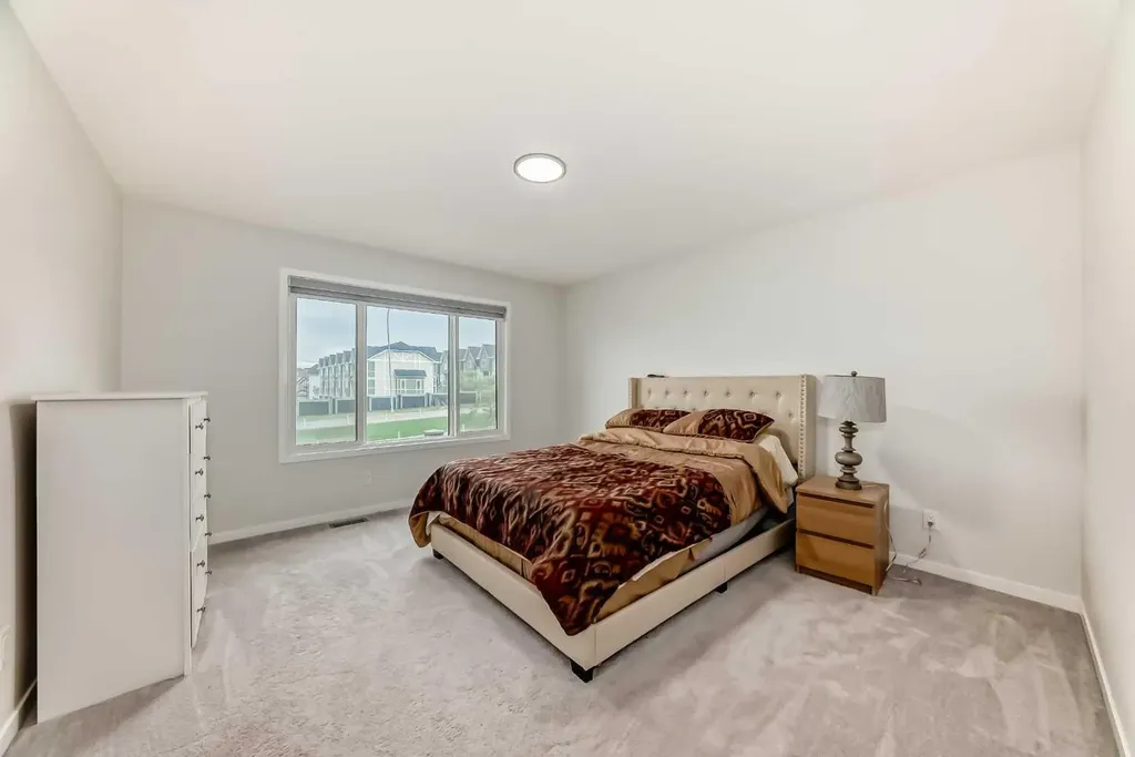 305 Edith Road NW Calgary AB T3R 1Y8