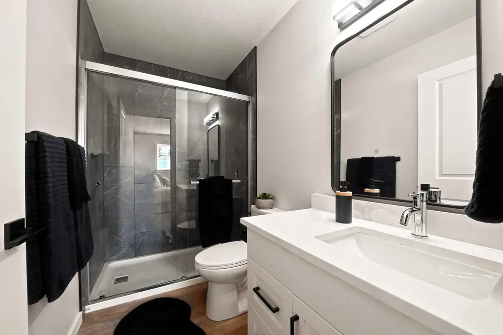 5131 52 Street Lacombe AB T4L 1H9
