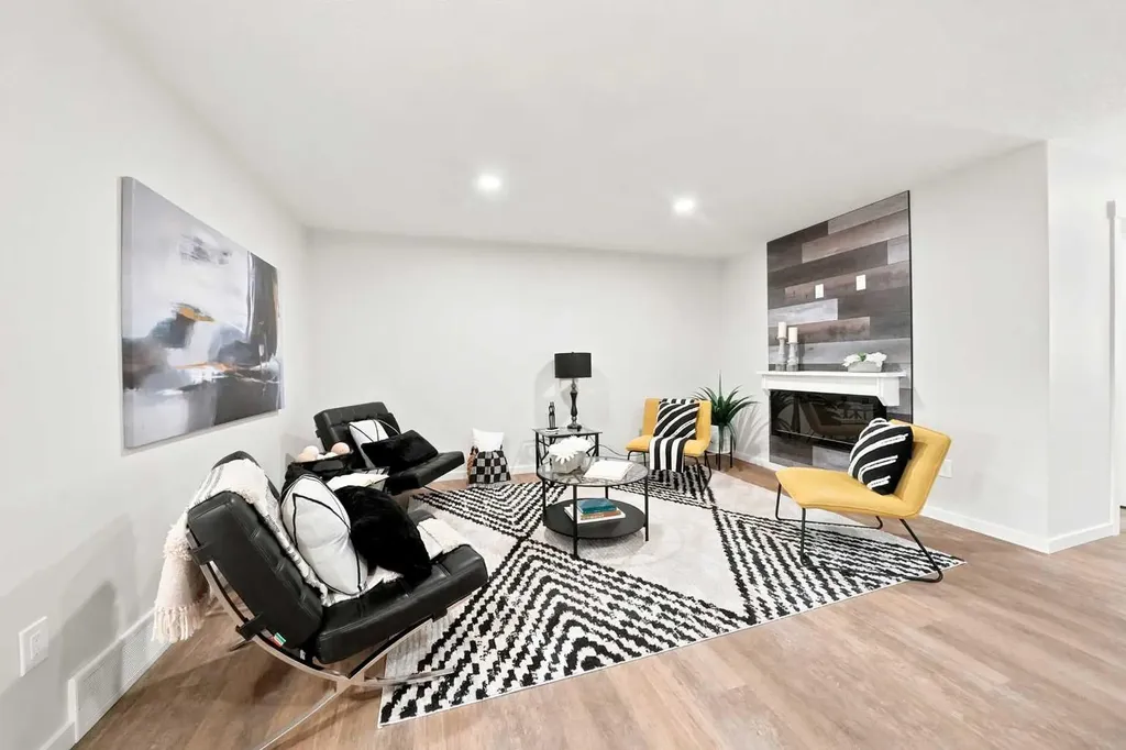 5131 52 Street Lacombe AB T4L 1H9