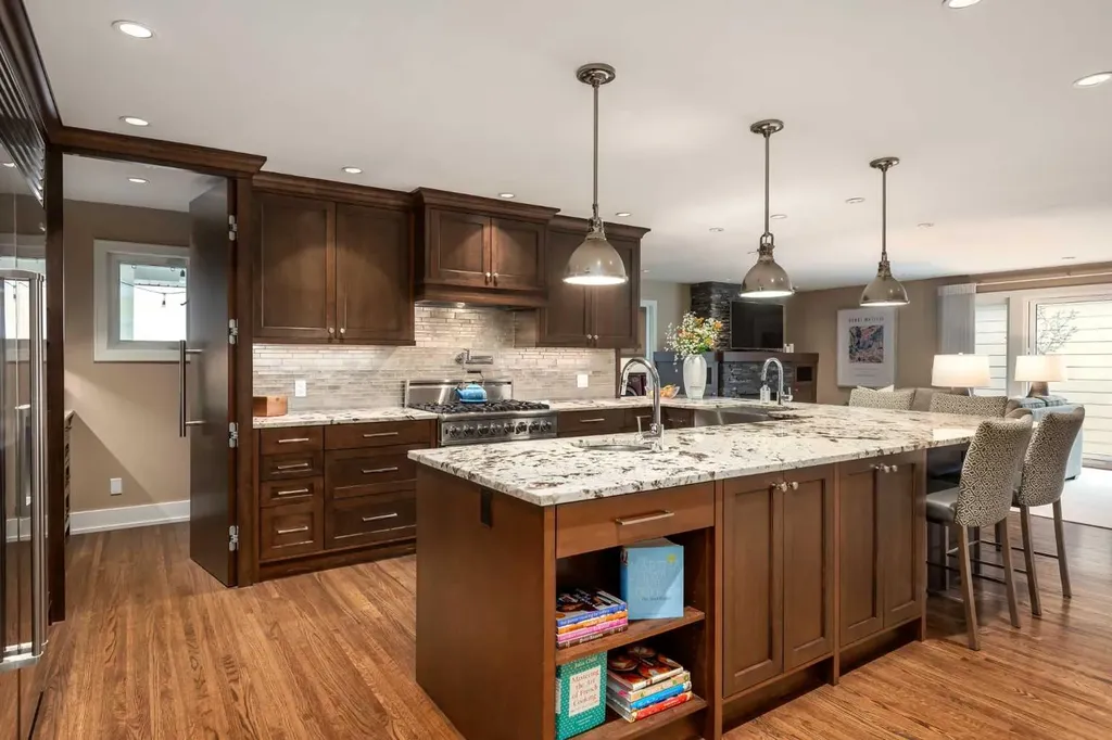 27 Westview Drive SW Calgary AB T3C 2R8