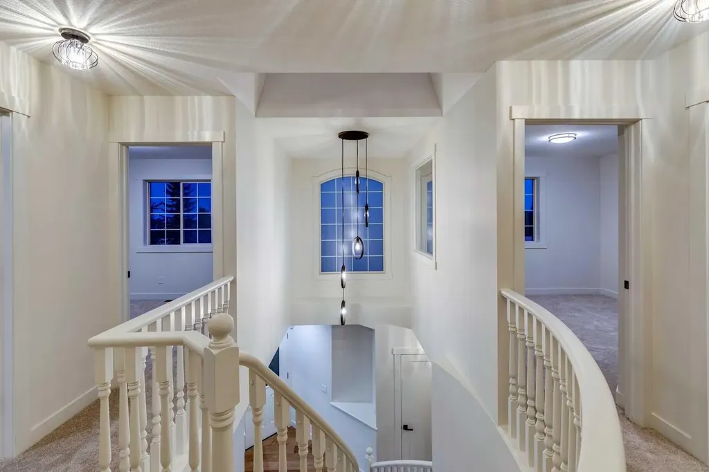 16 Simcrest Point SW Calgary AB T3H 4K1