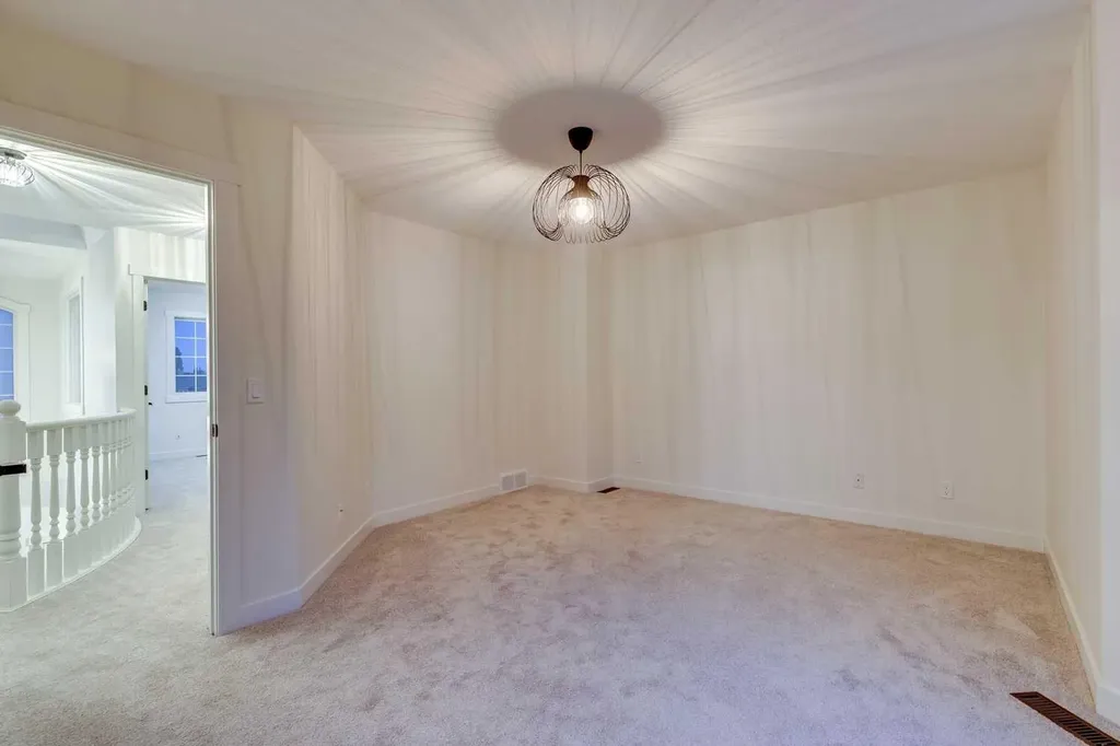 16 Simcrest Point SW Calgary AB T3H 4K1
