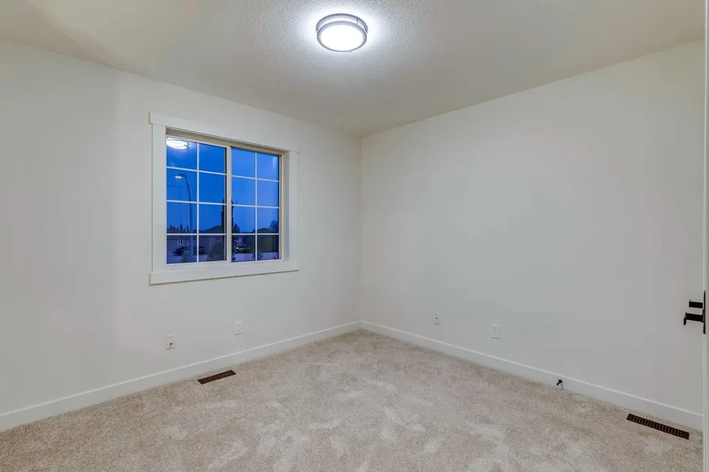 16 Simcrest Point SW Calgary AB T3H 4K1