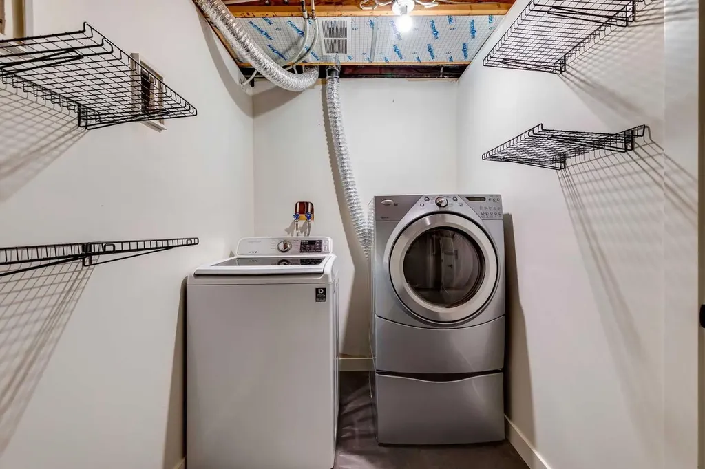 16 Simcrest Point SW Calgary AB T3H 4K1