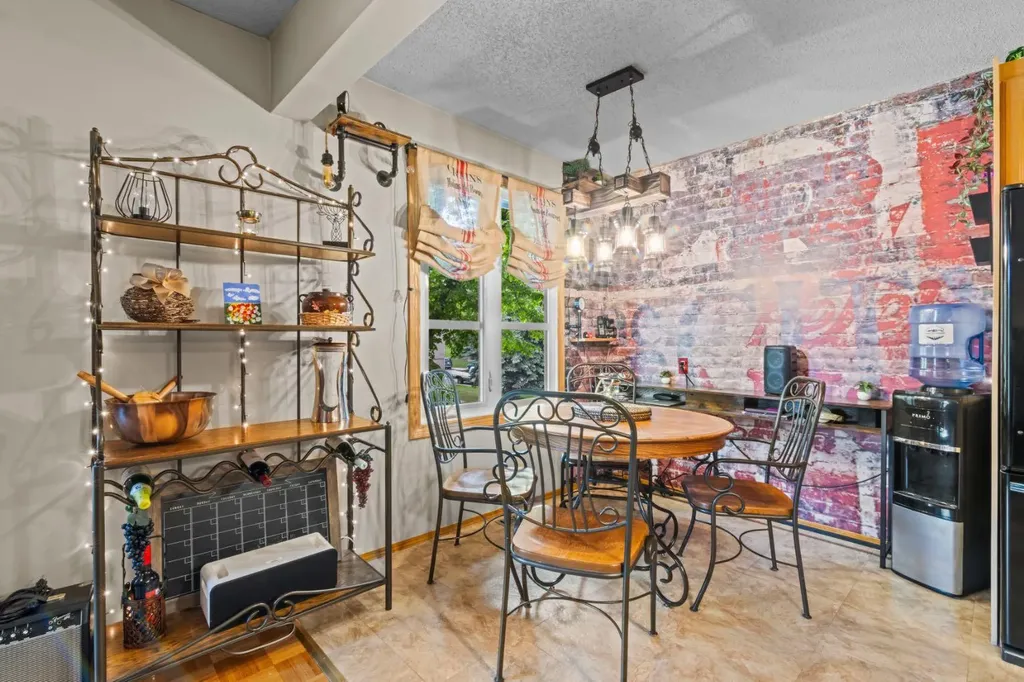 13005 6 Street SW Calgary AB T2W 4J8