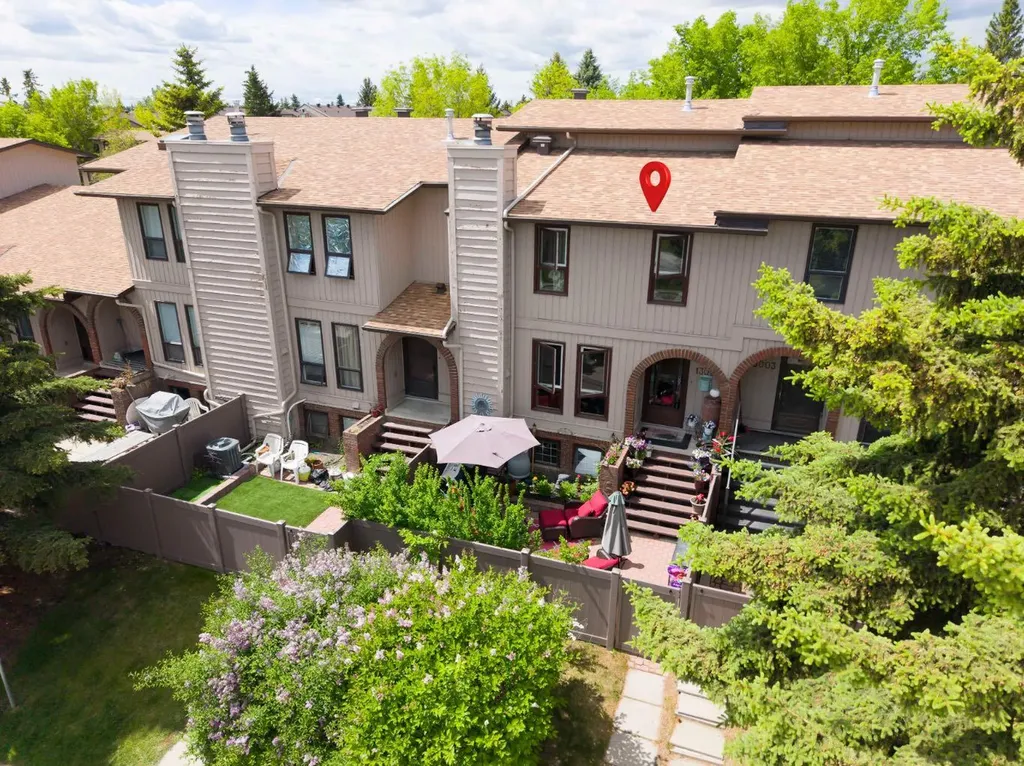 13005 6 Street SW Calgary AB T2W 4J8