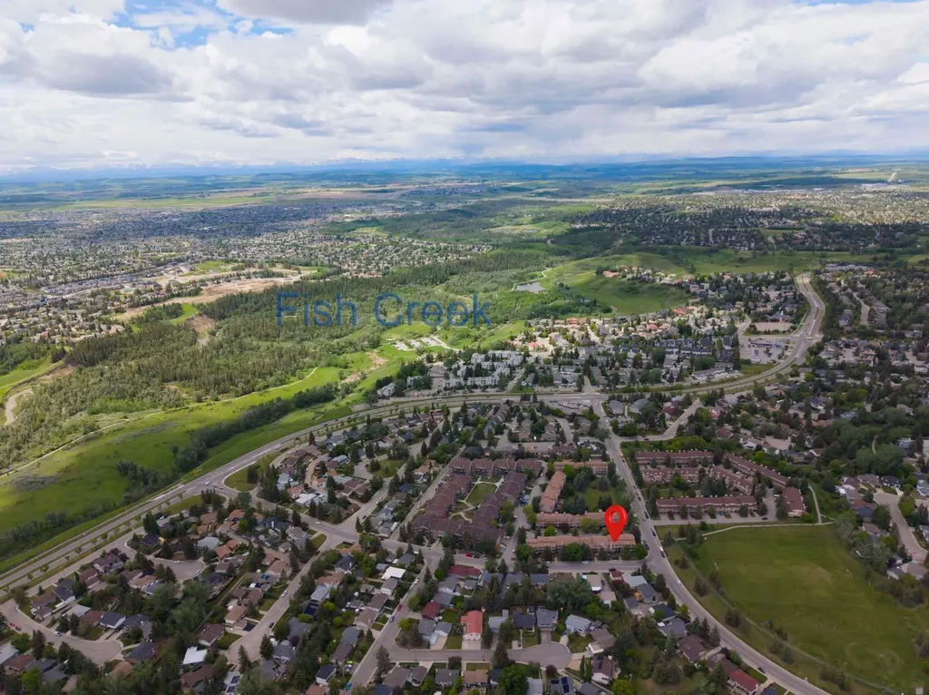 13005 6 Street SW Calgary AB T2W 4J8