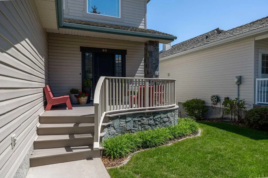 89 Gleneagles Terrace Cochrane AB T4C 1W5
