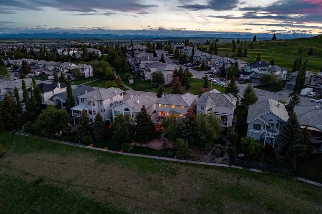 89 Gleneagles Terrace Cochrane AB T4C 1W5