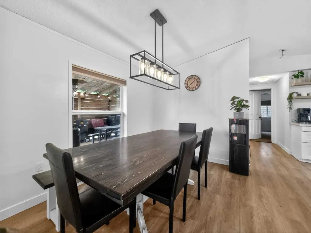 10226 103 Avenue La Crete AB T0H2H0