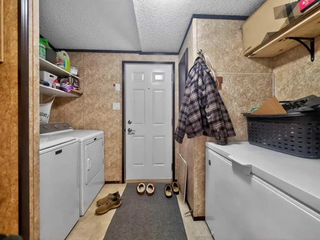 10226 103 Avenue La Crete AB T0H2H0