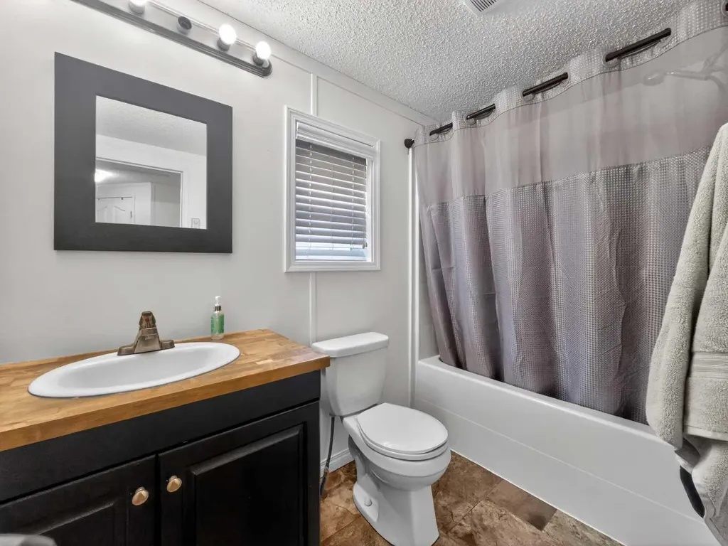 10226 103 Avenue La Crete AB T0H2H0