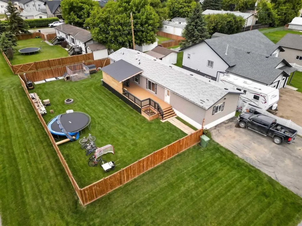 10226 103 Avenue La Crete AB T0H2H0