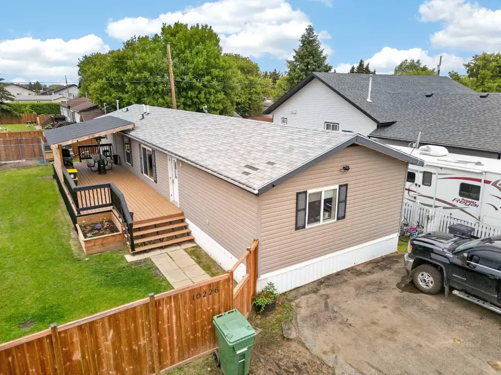 10226 103 Avenue La Crete AB T0H2H0