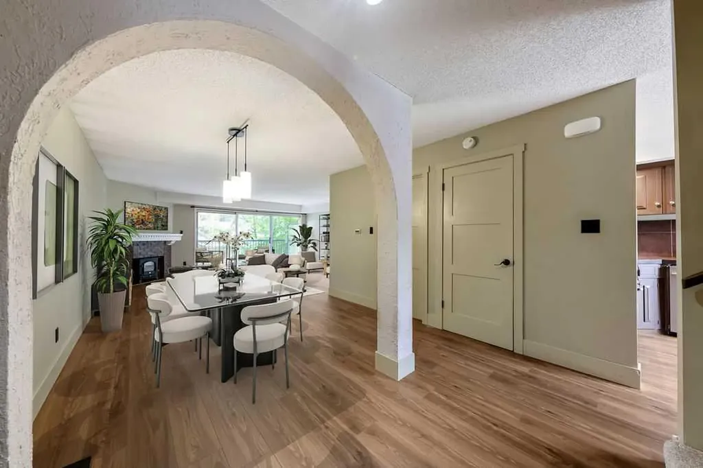 2204 Paliswood Road SW Calgary AB T2V 4Y6