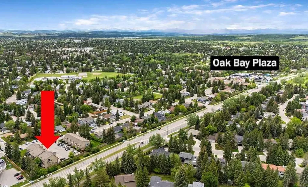 2204 Paliswood Road SW Calgary AB T2V 4Y6