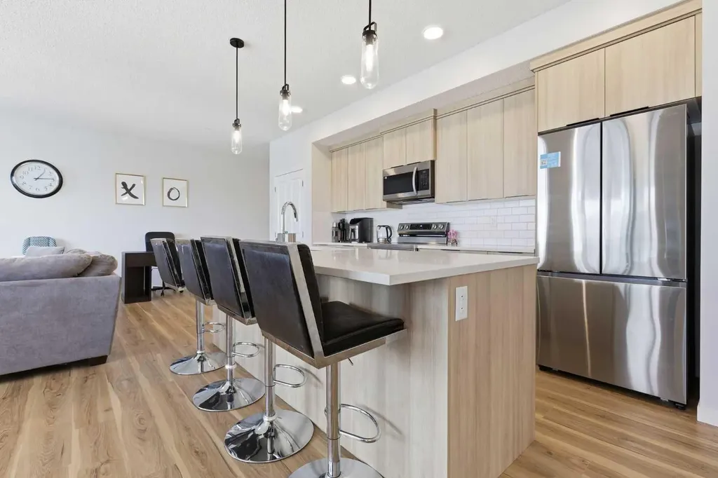 33 Carringham Gate NW Calgary AB T3P2H6