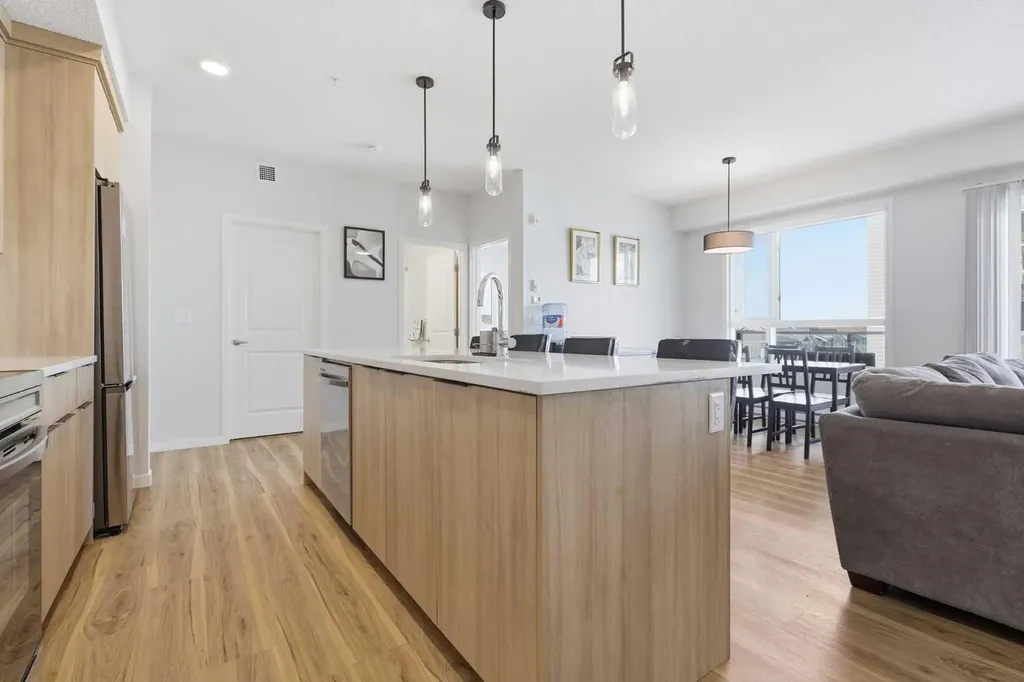 33 Carringham Gate NW Calgary AB T3P2H6