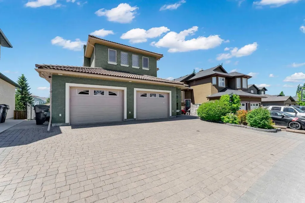 144 Sundance Road SW Medicine Hat AB T1B4V9