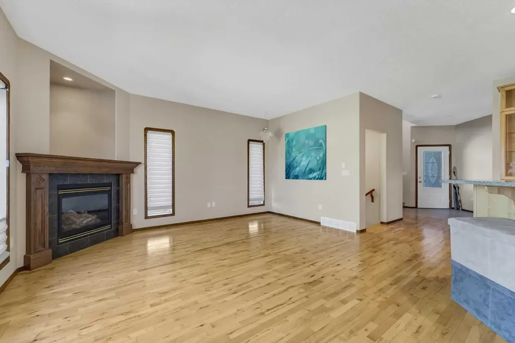 144 Sundance Road SW Medicine Hat AB T1B4V9