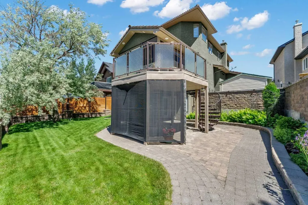144 Sundance Road SW Medicine Hat AB T1B4V9