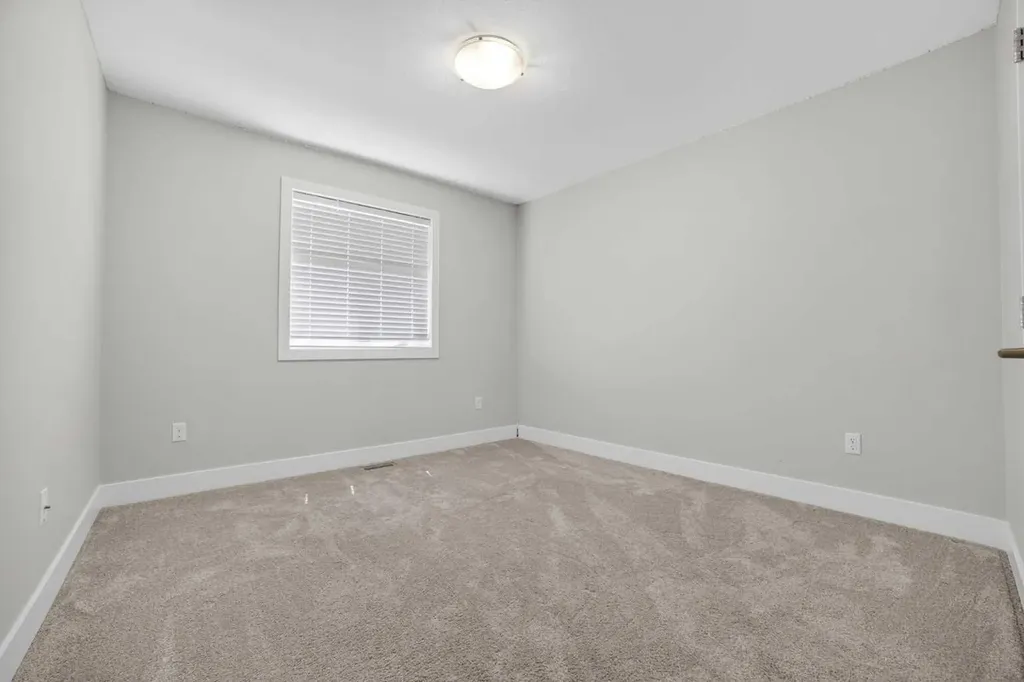 47 Rivergrove Lane W Lethbridge AB T1K 8E8